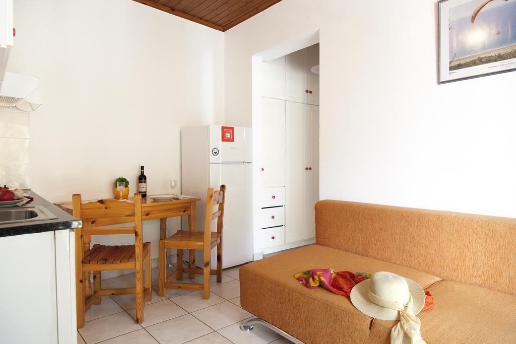 Georgakis George Rooms Vassiliki Esterno foto