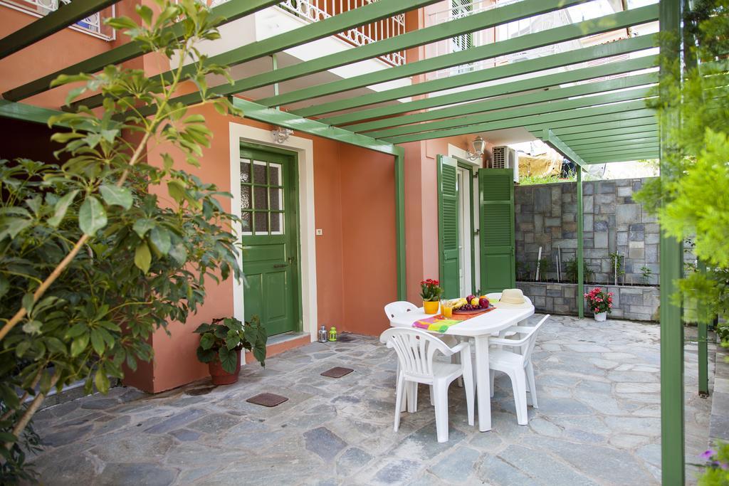 Georgakis George Rooms Vassiliki Esterno foto